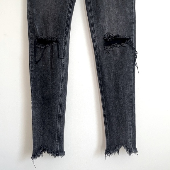 Wild Fable Gray Distressed Denim Jeans - Picture 3 of 6